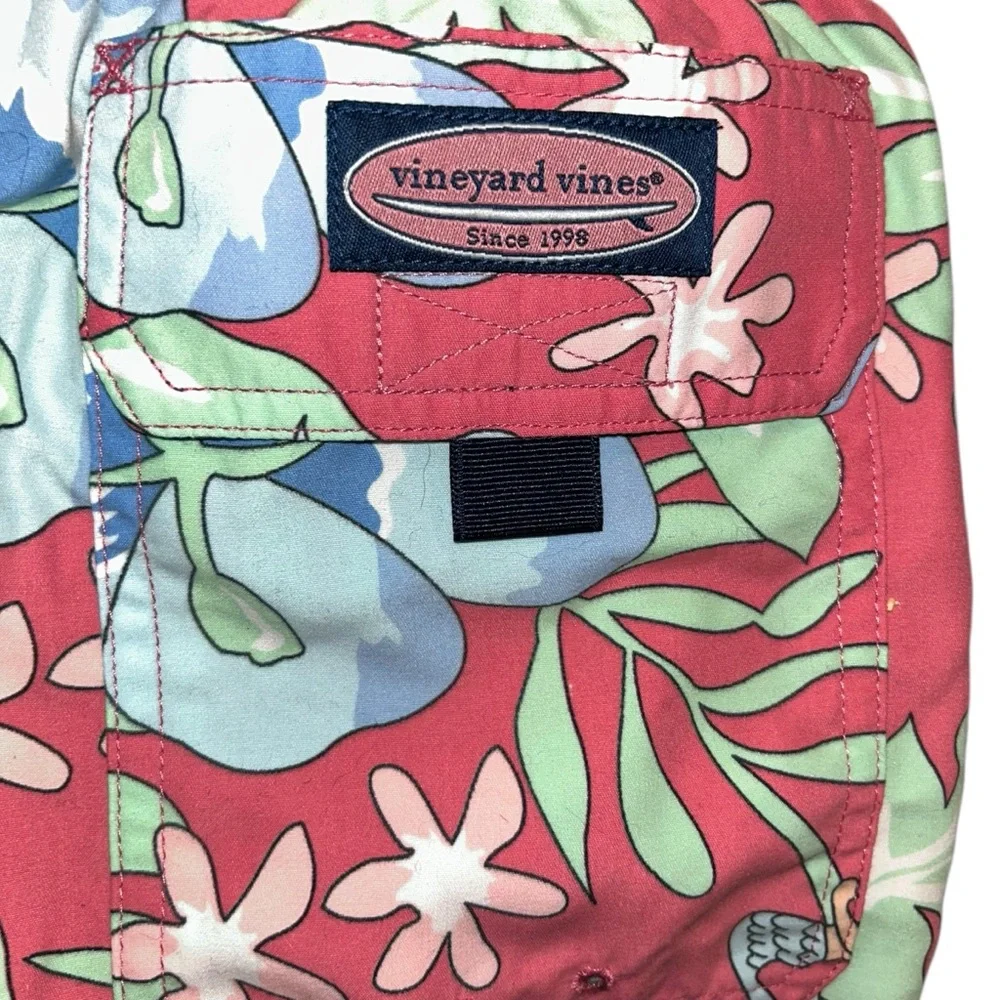 Vineyard Vines hibiscus floral mermaid Men's Shorts S